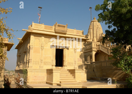 Sandsteingebäude im Amar-Sagar-Jain-Tempel Stockfoto