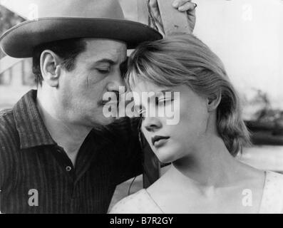 Baby Doll Jahr: 1956 USA Carroll Baker, Eli Wallach Regie: Elia Kazan Stockfoto