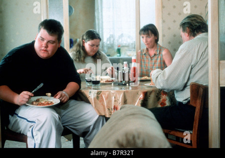 Alles oder Nichts Jahr: 2002-UK James Corden, Alison Garland, Lesley Manville, Timothy Spall Regie Mike Leigh Stockfoto