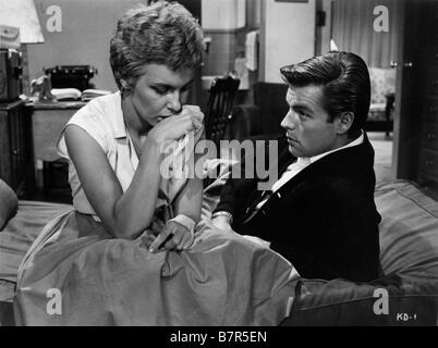 Einen Kuss, bevor er einen Kuss vor dem Sterben Jahr: 1956 USA Robert Wagner, Joanne Woodward Regie: Gerd Oswald Stockfoto