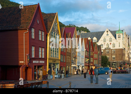 Alten Bryggen am Abend - die simpleres Bergen Stockfoto