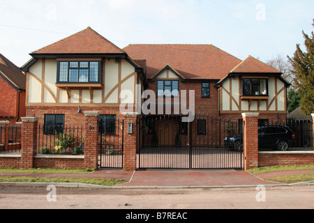 Bromley Bickley Kent UK große Neubau Einfamilienhaus Familie moderne im traditionellen Holz-Rahmenform Home Counties Stockfoto