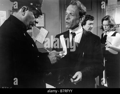 Die Treppe nach unten Jahr: 1967 USA Sandy Dennis, Jean Stapleton, Regie: Robert Mulligan Stockfoto