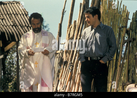 El Crimen del Padre Amado die Verbrechen des Pater Amaro Jahr: 2002 - Mexiko Gael García Bernal, Damián Alcázar Regie: Carlos Carrera Stockfoto