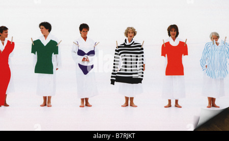 Kalender Girls Jahr: 2003-UK Julie Walters, Linda Bassett, Celia Imrie, Helen Mirren, Rosalind März, Annette Crosby Regie: Nigel Cole Stockfoto