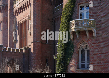 Moyland, Schloßpark Im Winter, Blick von Südosten Auf Das Schloß, Detail Balkon Und Schloßtor Stockfoto