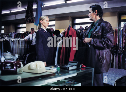 Mies vailla menneisyyttä Der Mann ohne Vergangenheit Jahr: 2002 Regie: Aki Kaurismäki Kati Outinen, Markku Peltola Stockfoto