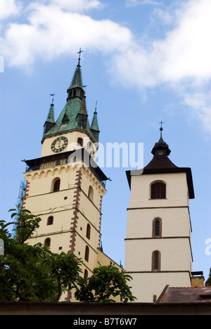 Der Uhrturm der gotischen St. Catherines Kirche in Kremnica Stockfoto