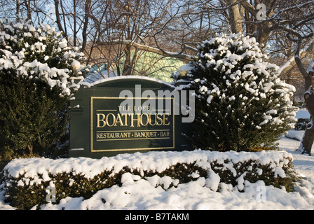 Loeb Boathouse Central Park Boat House Restaurant bar Schnee winter Stockfoto