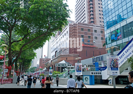 Ngee Ann Stadt Isetan Essen Republik Singapur Orchard Road Menschen moderne Mode Luxus Shopping Mall Shop speichern Geschäfte Geschäfte Stockfoto