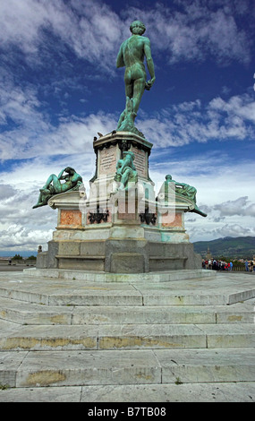 Bronzene Nachbildung von Michelangelos David Stockfoto