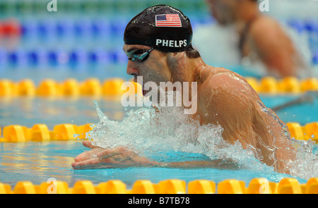 Michael Phelps schwimmen Brust bei den Olympischen Spielen in Peking Stockfoto