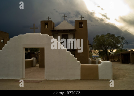 Kirche Saint Jerome Taos Pueblo Taos New Mexico USA Stockfoto