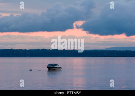 Ein Schiff flott im Lake Champlain in Upstate New York, 6. Oktober 2008 Stockfoto