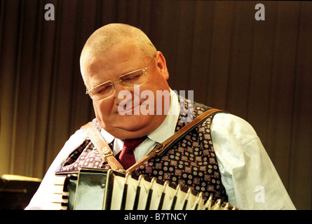 Schultze erhält den Blues Jahr: 2003 - Deutschland Horst Krause Regie: Michael Schorr Stockfoto