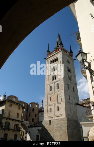 Die Cattedrale di San Giusto, Susa, Piemont, Italien. Stockfoto