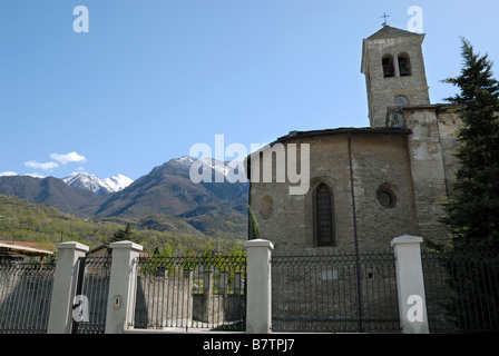 Das 13. Jahrhundert Chiesa di San Francesco, Susa, Piemont, Italien. Stockfoto