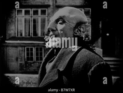 Nosferatu, eine Symphonie des Grauens Nosferatu, eine Symphonie des Schreckens Jahr: 1922 - Deutschland Regisseur: F.W. Murnau Max Schreck Stockfoto