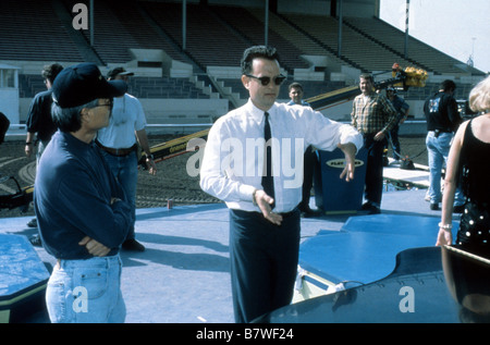 Das, was Sie tun! Jahr: 1996 USA Tom Hanks auf dem Set Regie: Tom Hanks. Stockfoto
