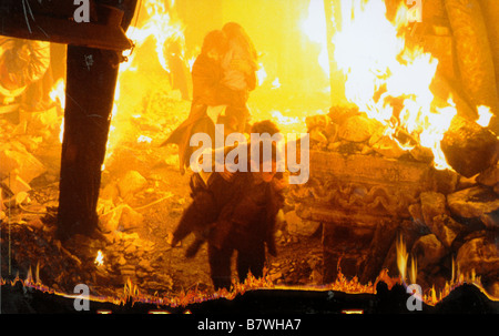 Herrschaft des Feuers Jahr: 2002 USA Regie: Rob Bowman Stockfoto