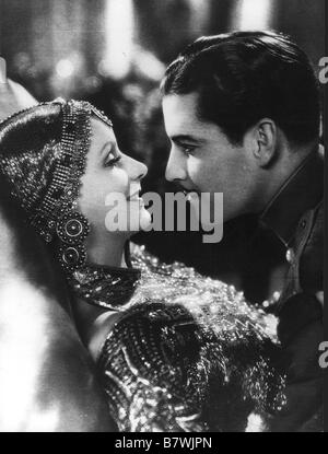 Mata Hari Jahr: 1931 USA Regie: George Fitzmaurice Schreiben Gutschriften Benjamin Glazer andLeo Birinsky Greta Garbo, Ramon Novarro Stockfoto