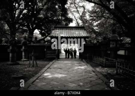 Eingang zum Ueno geschichtliches Shinto. Ueno-Park. Tokyo. Japan Stockfoto