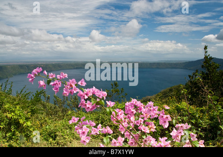 Laguna de Apoyo vulkanischen Lagune vom Dorf von Catarina Stockfoto