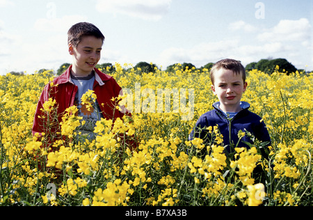 Millionen Millionen Jahr: 2004 - UK/USA Lewis McGibbon, Alex Etel Regie: Danny Boyle Stockfoto