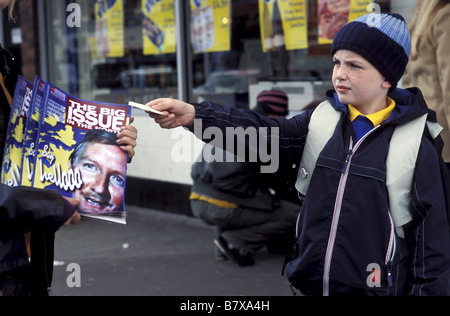 Millionen Millionen Jahr: 2004 - UK/USA Alex Etel Regie: Danny Boyle Stockfoto