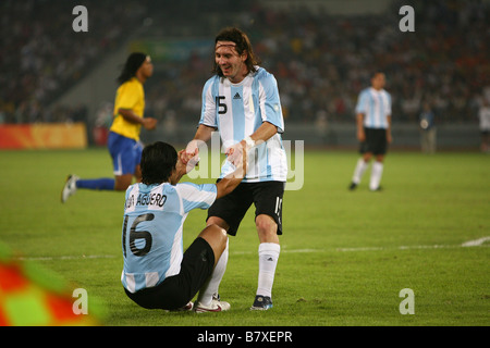 Sergio Aguero Lionel Messi ARG 19. August 2008 Fußball Beijing 2008 Olympische Spiele Herren Fußball Halbfinalspiel zwischen Argentinien und Brasilien im Arbeiterstadion in Peking China Photo von YUTAKA AFLO SPORT 1040 Stockfoto