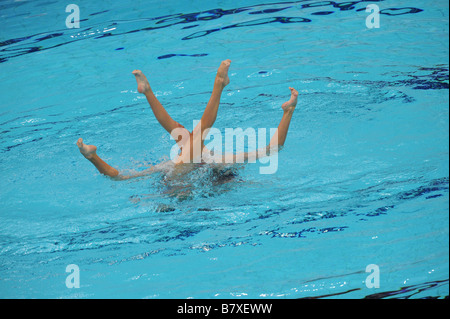 Anastasia Davydova Anastasia Ermakova RUS 19. August 2008 Synchronschwimmen Anastasia Davydova und Anastasia Ermakova Russlands in Aktion während der Beijing 2008 Olympischen Spiele Duett Free Routine vorläufigen im National Aquatics Center in Peking China Photo von Masakazu Watanabe AFLO SPORT 0005 Stockfoto