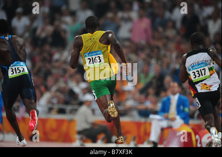 Usain Bolt JAM 20. August 2008 Leichtathletik Beijing 2008 Olympische Spiele Herren 200 m Finale im Nationalstadion in Peking China Usain Bolt gewann die Goldmedaille und stellte einen neuen 200 m-Weltrekord von 19 30 Sekunden Foto von Jun Tsukida AFLO SPORT 0003 Stockfoto