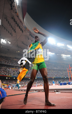 Usain Bolt JAM 20. August 2008 Leichtathletik Usain Bolt aus Jamaika feiert nach dem Bruch des Weltrekord mit einer Zeit von 19 30 gewinnt die Goldmedaille im Herren 200-Meter-Finale bei der Leichtathletik-Leichtathletik-Veranstaltung im National Stadium während der 12. Tag der 2008 Olympischen Spiele in Peking am 20. August 2008 in Peking China Photo von Jun Tsukida AFLO SPORT 0003 Stockfoto