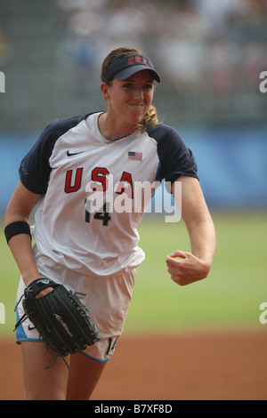 Monica Abbott USA 20. August 2008 Softball 2008 Beijing Olympischen Spiele Damen Halbfinale Spiel zwischen Japan 1 4 USA bei Fengtai Sports Center Softball Feld Peking China Photo von Koji Aoki AFLO SPORT 0008 Stockfoto