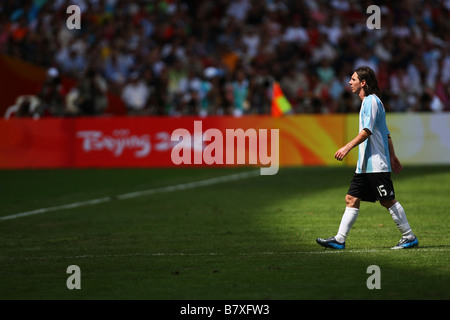 Lionel Messi ARG 23. August 2008 Fußball Beijing 2008 Olympische Spiele Lionel Messi feiert Gewinn einer Goldmedaille bei der Siegerehrung Herren Fußball am nationalen Stadion Vogelnest in Peking China Photo von Daiju Kitamura AFLO SPORT 1045 Stockfoto