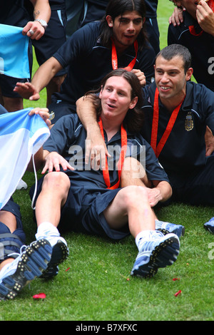 Lionel Messi ARG 23. August 2008 Fußball Beijing 2008 Olympische Spiele Lionel Messi feiert Gewinn einer Goldmedaille bei der Siegerehrung Herren Fußball am nationalen Stadion Vogelnest in Peking China Photo von Daiju Kitamura AFLO SPORT 1045 Stockfoto