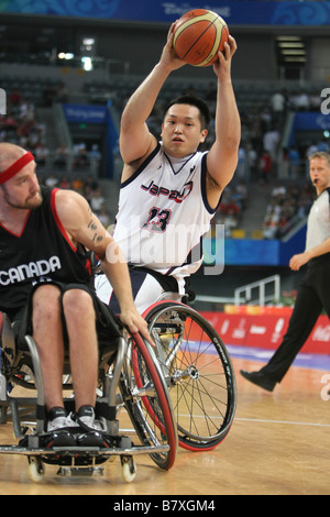 REO Fujimoto JPN 10. September 2008 Rollstuhl Basketball Beijing 2008 Paralympischen Spiele Mens Pool A Vorrunde 19-Match zwischen Japan 48 75 Kanada an dem National Indoor Stadium Beijing China Photo von Akihiro Sugimoto AFLO SPORT 1080 Stockfoto