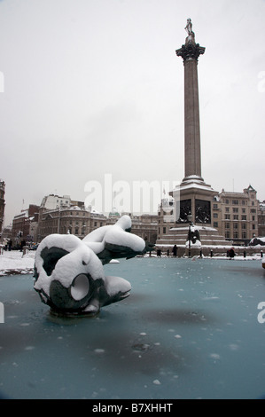 Gefrorene Brunnen am Trafalgar Square Stockfoto