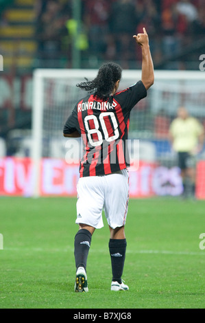 Ronaldinho Milan 28. September 2008 Fußball Ronaldinho AC Mailand feiert sein Tor in der italienischen Serie A Spiel zwischen Stockfoto