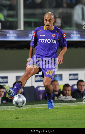 Sergio Almiron Fiorentina 30. September 2008 Fußball UEFA Champions League 2008 2009 Fiorentina Italien Vs Steaua Bucuresti Bucarest 0 0 Artemio Franchi Stadion Florenz Italien Foto: Enrico Calderoni AFLO Stockfoto