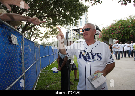 Joe Maddon Rays 29. September 2008 MLB Tampa Bay Rays Manager Joe Maddon besucht eine Post Saison Rally Strahlen Rally bei Straub Park in St.Petersburg Florida USA Foto von Thomas Anderson AFLO 0903 japanische Zeitung heraus Stockfoto