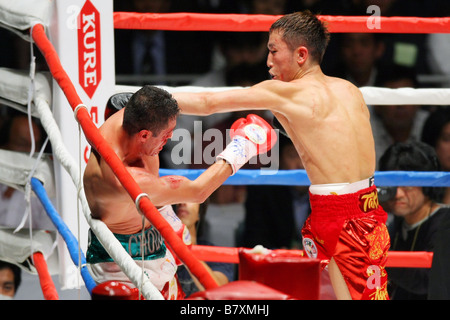 L, R Oscar Larios Takahiro Aoh 16. Oktober 2008 Boxing World Boxing Council WBC Feder Gewicht Titelkampf im Yoyogi 1. Autovermiet Stockfoto