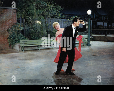 Un numéro du tonerre Klingeln Jahr: 1960 USA Judy Holliday, Dean Martin Regisseur: Vincente Minnelli Stockfoto