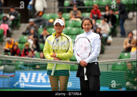 L, R Maya Kato JPN Kimiko Date Krumm JPN 10. November 2008 Tennis NIKKE All Japan Tennis Championships in Ariake Colosseu 83. Stockfoto