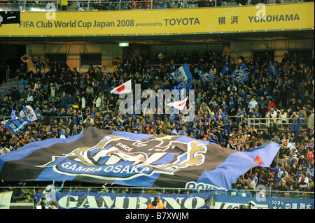 Gamba Osaka fans 18. Dezember 2008 Fußball FIFA Club World Cup Japan 2008 Match zwischen Gamba Osaka 3 5 Manchester United im International Stadium Yokohama Kanagawa Japan Photo by Enrico Calderoni AFLO SPORT 0391 NO Italien Stockfoto