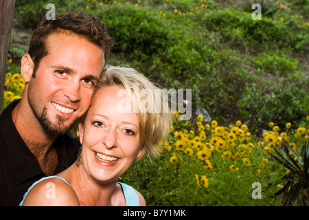 Paar halten einander, Lächeln, Porträt Stockfoto