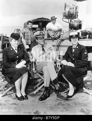 Unternehmen Petticoat Jahr: 1959 USA Tony Curtis auf dem Set Regie: Blake Edwards Stockfoto