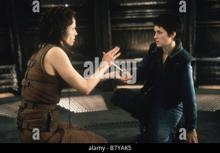 Alien Resurrection Jahr: USA/Großbritannien 1997 Regie: Jean-Pierre Jeunet Sigourney Weaver, Winona Ryder Stockfoto