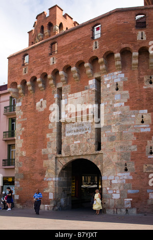 14. Jahrhundert Le Castillet, Perpignan, Frankreich-Notre-Dame-du-Pont. Stockfoto