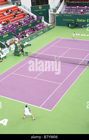 Blick auf Center Court, Khalifa Tennis-Komplex, Doha, Katar, während der ExxonMobil Open Stockfoto